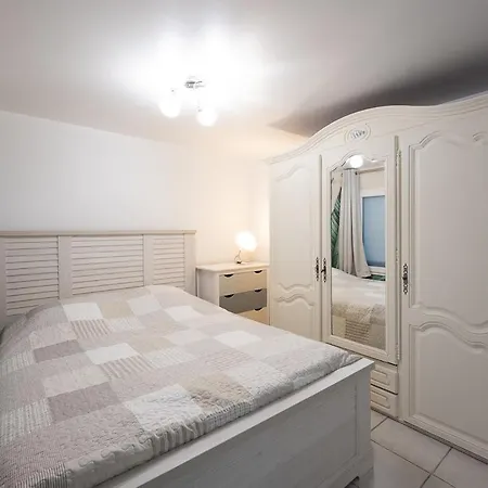 Casa Esperance - Spacious Fully Equipped - Garden, 3b, 6p Villa